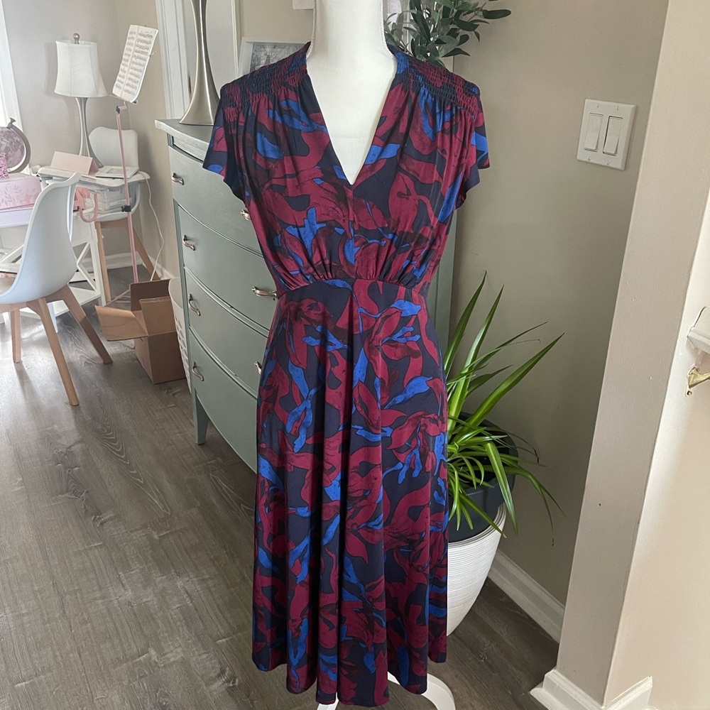 Maggie London design midi dress spandex